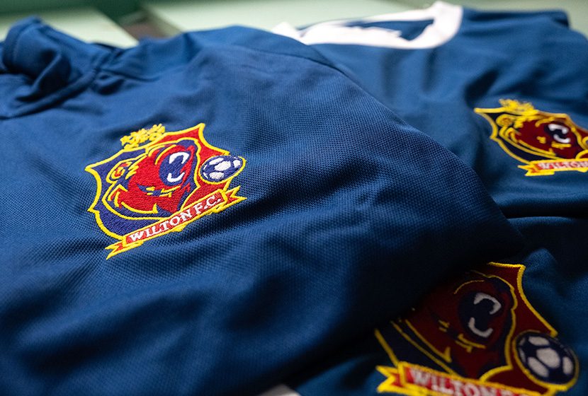 Clubs & crests